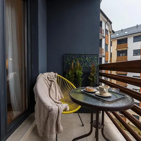 Visnjica I Bazen Apartment *