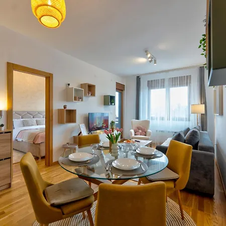 Apartamento Visnjica Free & Pool